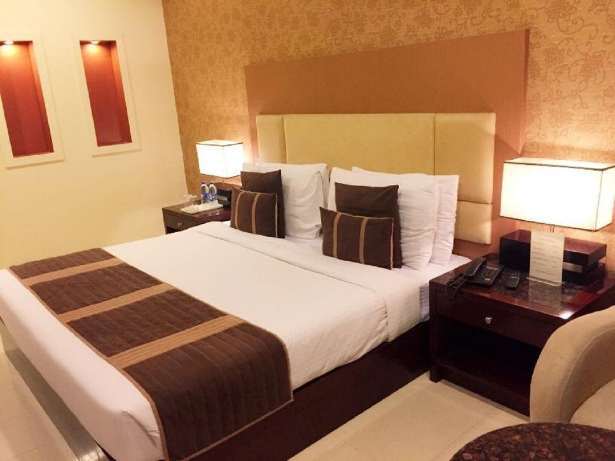 Vista Hotel 3*