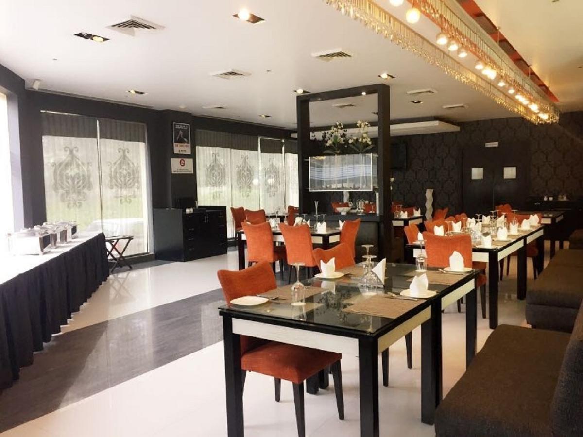 Vista Hotel 3*